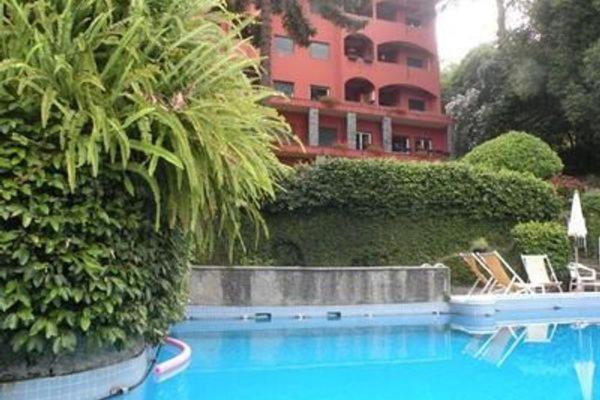 Residence Eurotel Da Nella E Stefano Рапало Екстериор снимка